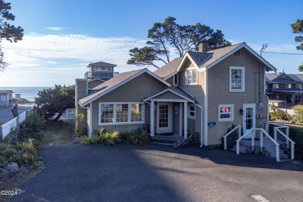 2615 NW Inlet AVE, Lincoln City, OR 97367