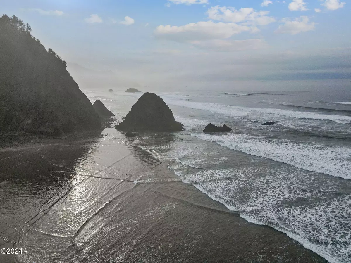 Arch Cape, OR 97102,TL 8500 E Beach RD