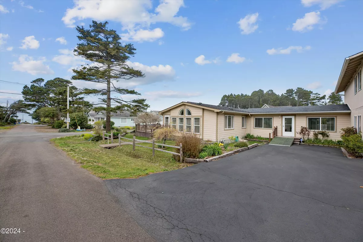 Gleneden Beach, OR 97388,155 Lorraine ST