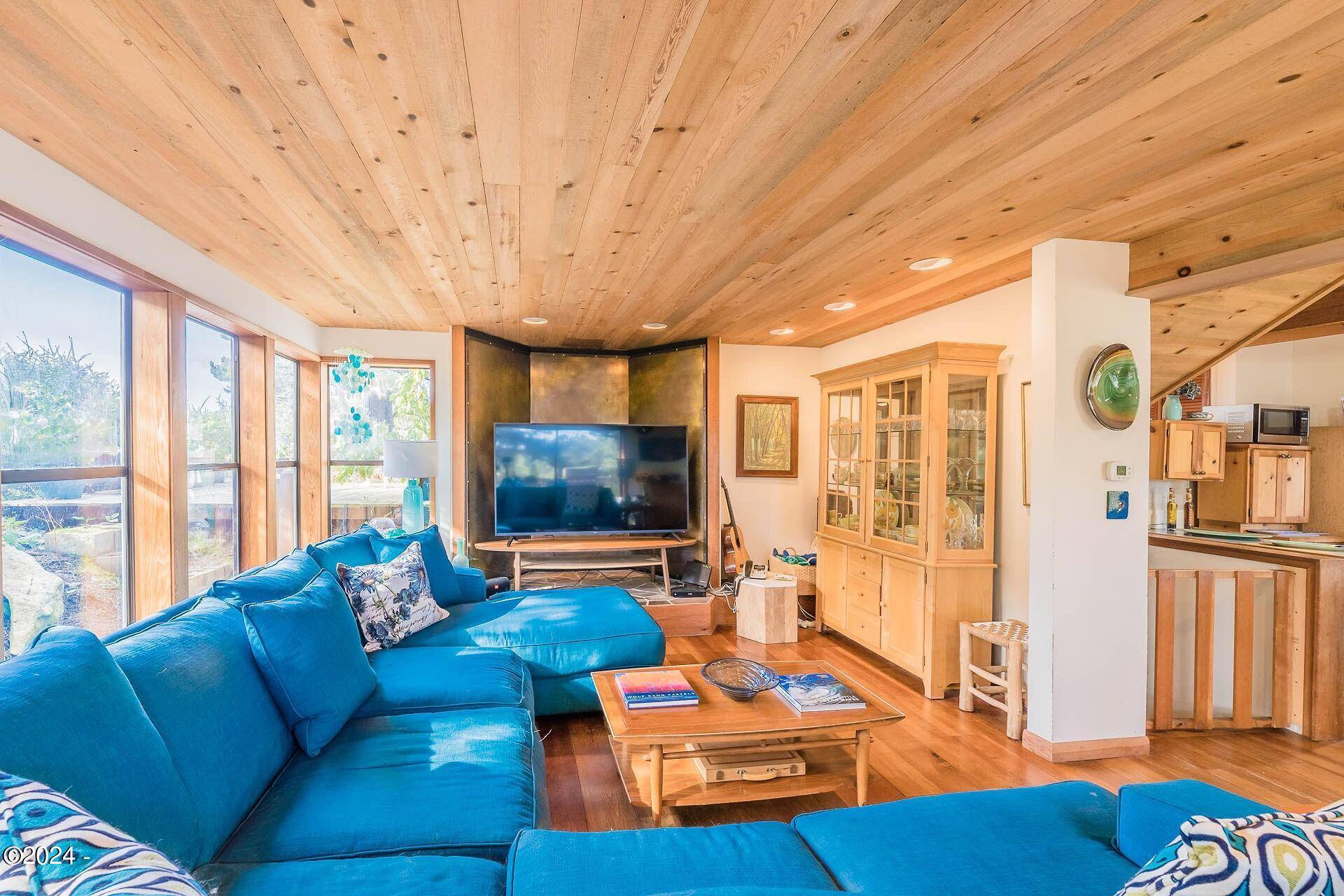 Gleneden Beach, OR 97388,250 Salishan Dr