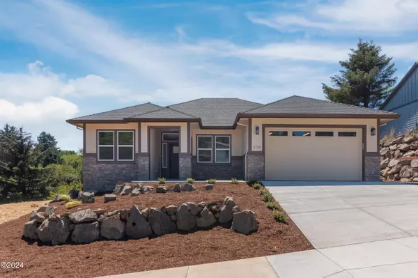 2756 NE 55th PL, Lincoln City, OR 97367