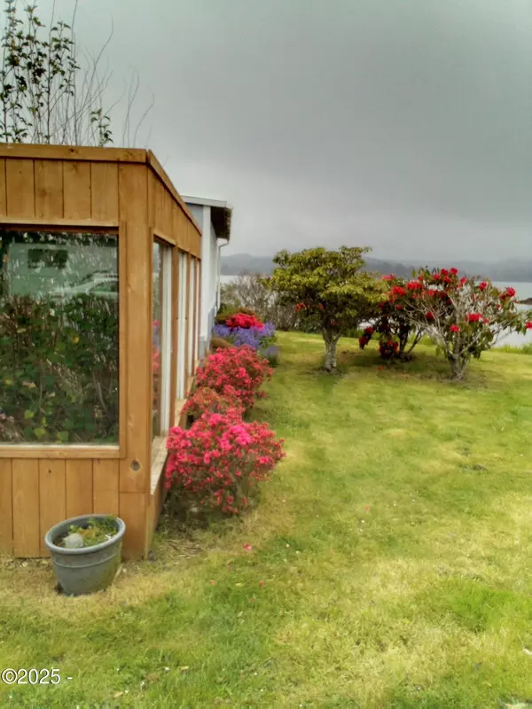 Waldport, OR 97394