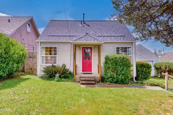 526 NE 3rd ST, Newport, OR 97365