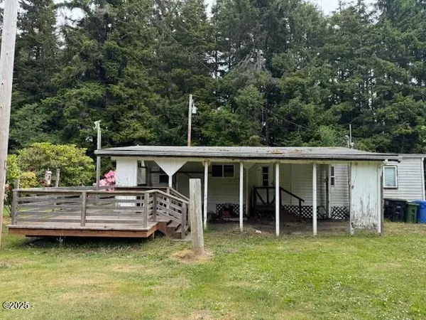 Waldport, OR 97394,1752 SE Hall CT