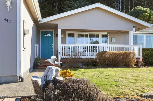 440 NE 70th PL Newport, OR 97365