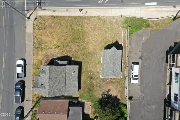 Newport, OR 97356,619 NW 6th ST