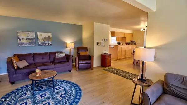 Waldport, OR 97394,180 NW Pine ST