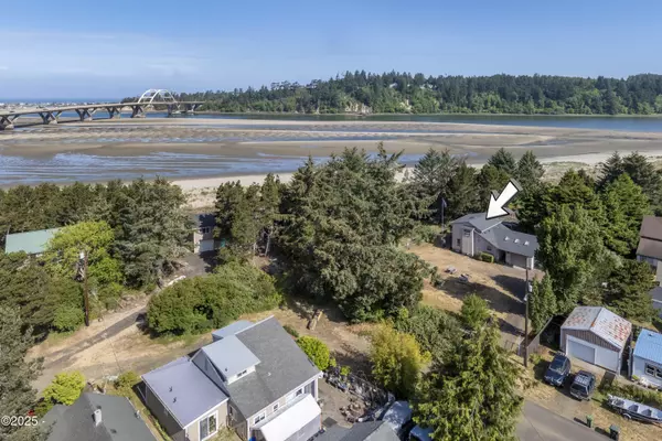 Waldport, OR 97394,180 NW Pine ST