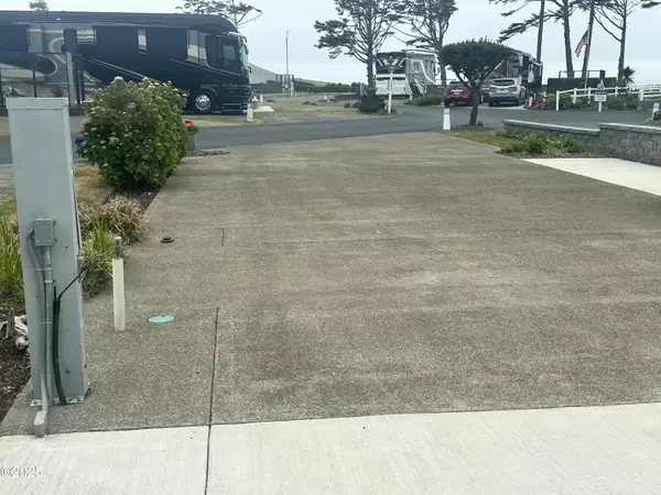 Newport, OR 97365,6225 N Coast Hwy Lot 137
