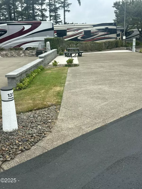 Newport, OR 97365,6225 N Coast Hwy Lot 137
