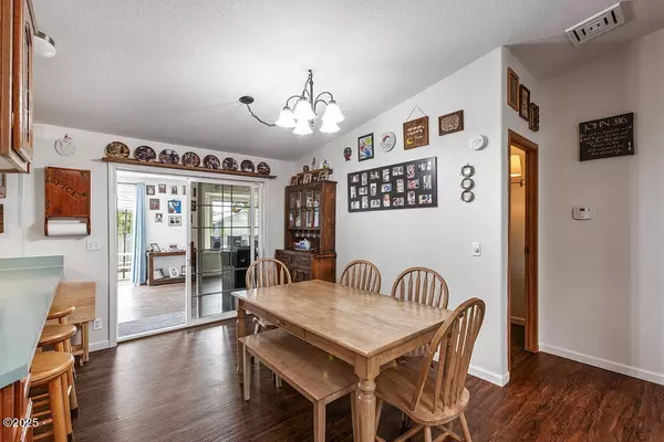 Newport, OR 97365,70 NE 73rd ST