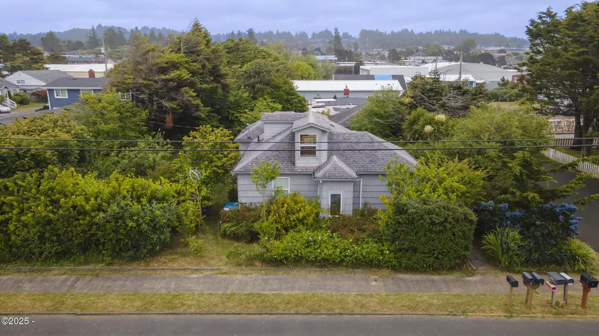 Newport, OR 97365,654 NW Nye ST