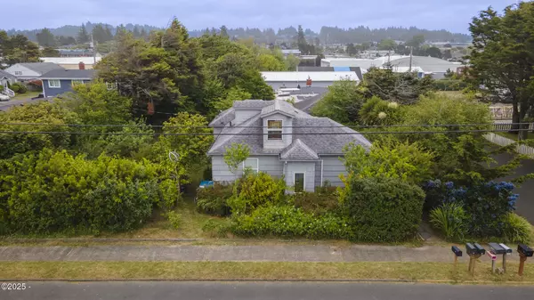 654 NW Nye ST, Newport, OR 97365