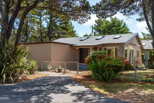 Lincoln City, OR 97367,310 El Rotundo AVE