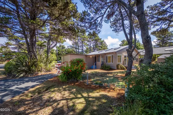 310 El Rotundo AVE,  Lincoln City,  OR 97367