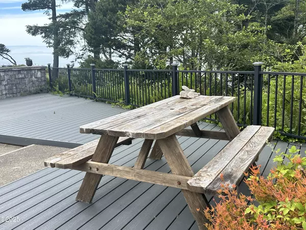 Newport, OR 97365,6225 N Coast Hwy Lot 127