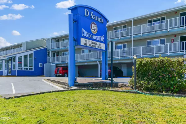 Lincoln City, OR 97367,171 SW Hwy 101 #303