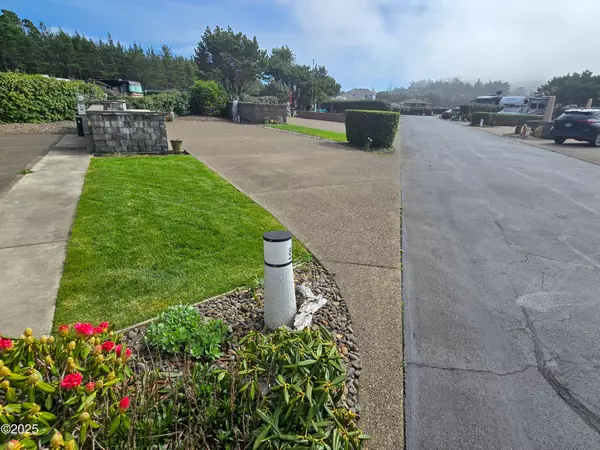 Newport, OR 97365,6225 N Coast Hwy, Lot 80