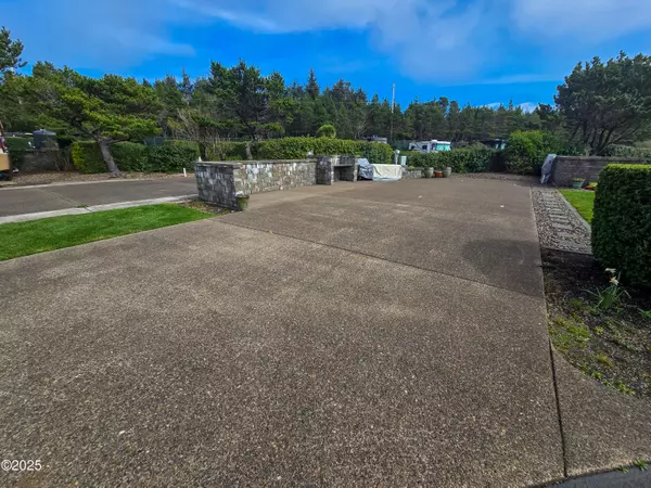 Newport, OR 97365,6225 N Coast Hwy, Lot 80