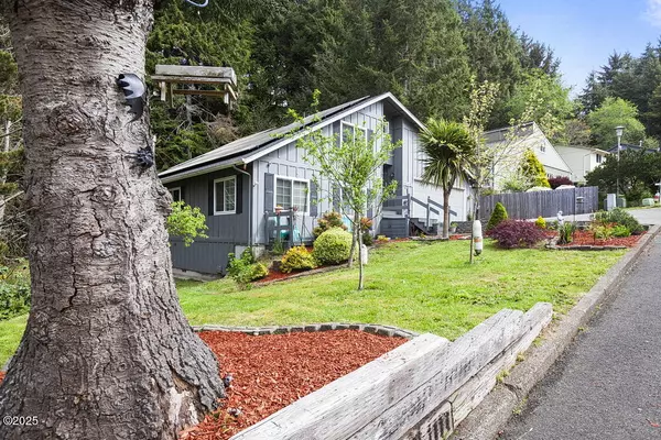 Newport, OR 97365,853 NE Lakewood DR