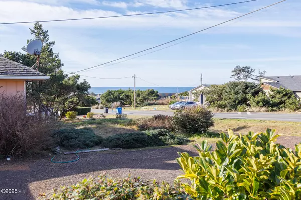 Waldport, OR 97394,2005 NW Bayshore DR