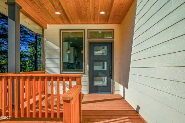 Seal Rock, OR 97376,8711 NW Seal Rock ST