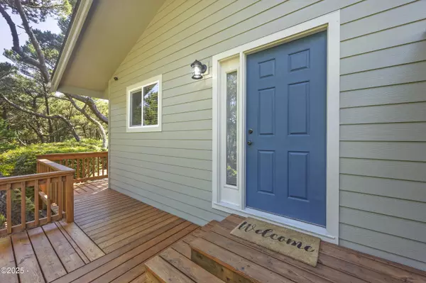 Seal Rock, OR 97376,1320 NW Orcas DR