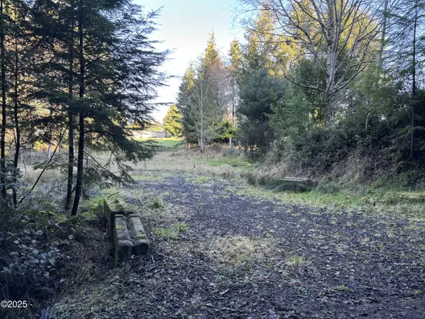 Waldport, OR 97394,2040 SE Lucy LN