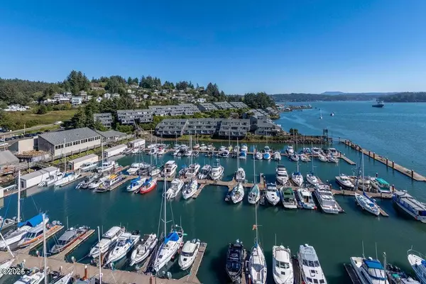 1000 SE Bay BLVD #M118, Newport, OR 97365