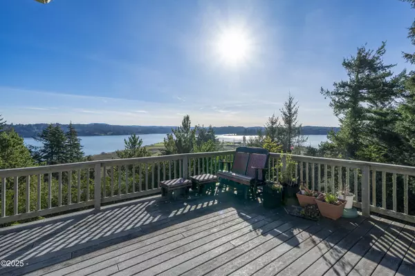 Newport, OR 97365,584 SE Running Springs ST