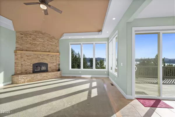 Newport, OR 97365,584 SE Running Springs ST