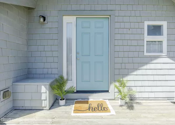 Waldport, OR 97394,4048 SW Pacific Coast HWY