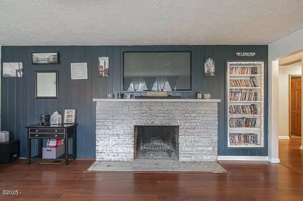 Keizer, OR 97303,811 Ivy WAY