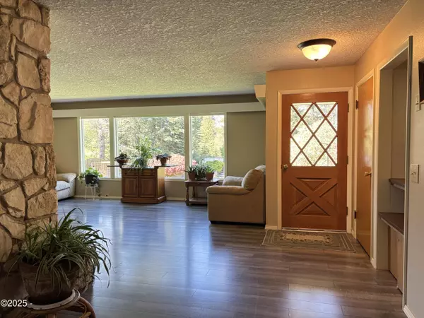 Waldport, OR 97394,233 E Lakeside DR