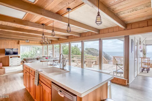 Depoe Bay, OR 97341,5085 W Belle CIR