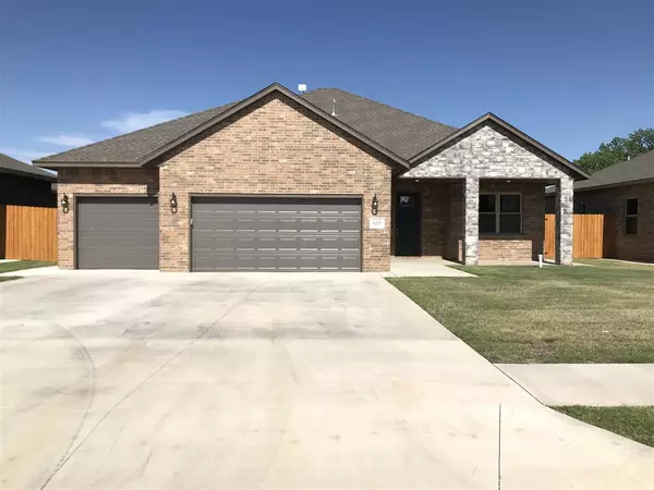 4220 Creek, Woodward, OK 73801-7004