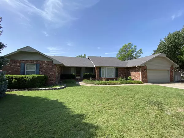 2311 Twisted Oak Ln, Woodward, OK 73801-7134