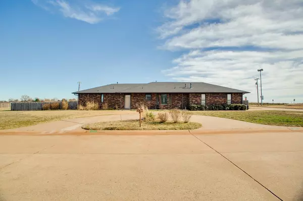 Enid, OK 73703,1525 Katie Lane