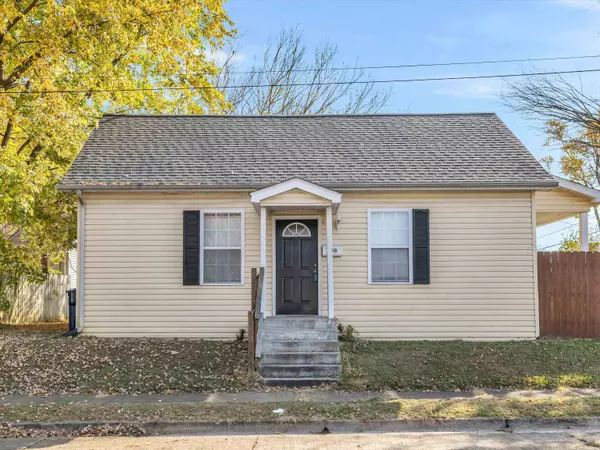 230 N Adams, Henderson, KY 42420