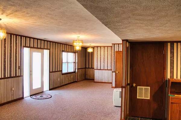 Sturgis, KY 42459,6102 St Rt 923