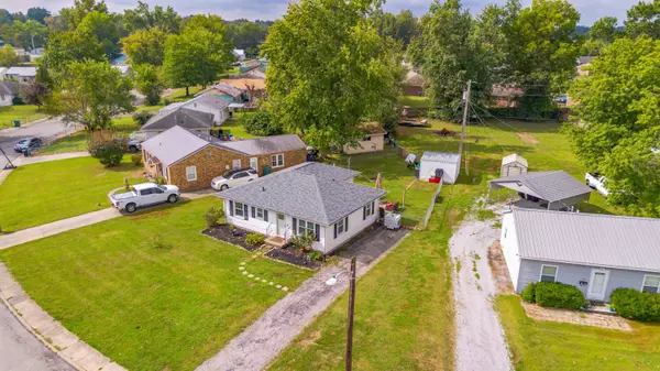 Morganfield, KY 42437,17 Congress Dr