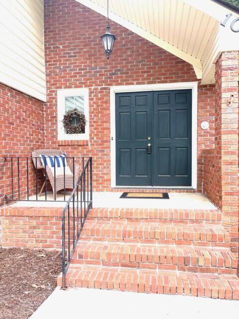Summerville, SC 29485,104 Greendale Court
