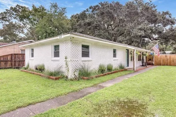 Charleston SC Duplex for Sale $ 550,000,AgentOwned Realty