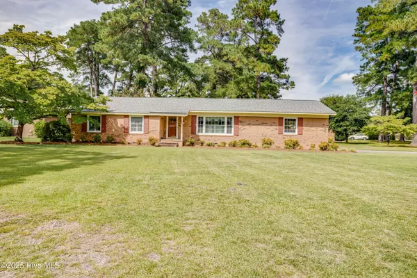 Washington, NC 27889,124 Cedar CIR