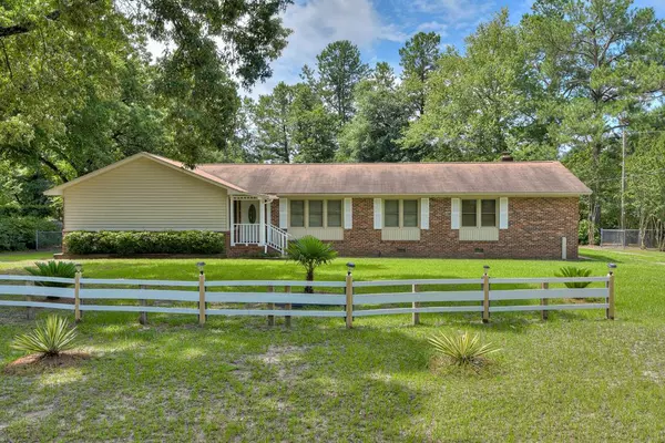 66 Finley ST, Barnwell, SC 29812