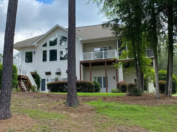 Mccormick, SC 29835,125 Driftwood LN