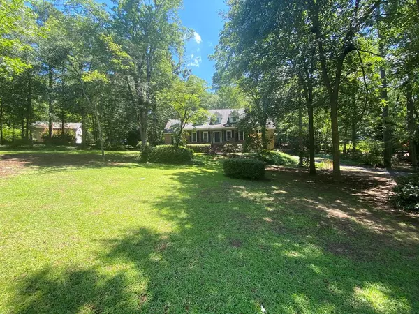 North Augusta, SC 29860,5 Coventry CT