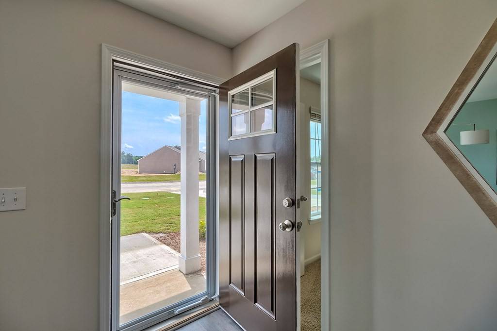 Aiken, SC 29803,952 SW Madrid CT