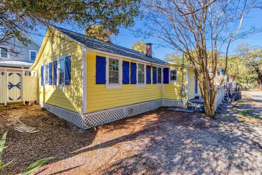 14 Meddin LN, Tybee Island, GA