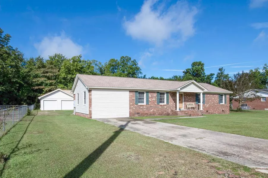 125 Marcia ST, Williston, SC 29853